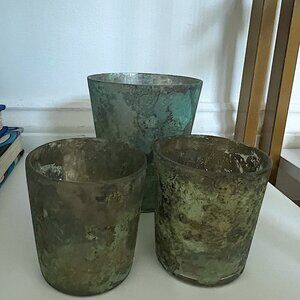 Set of 3 green/teal decorative glass cups